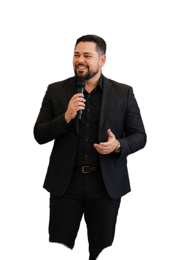 Guilherme Barboza apresentando estratégia e tecnologia